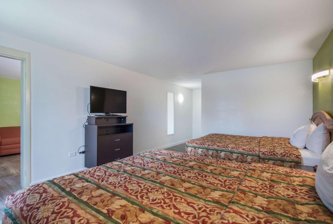 Motel 6-Oriskany, NY Bagian luar foto