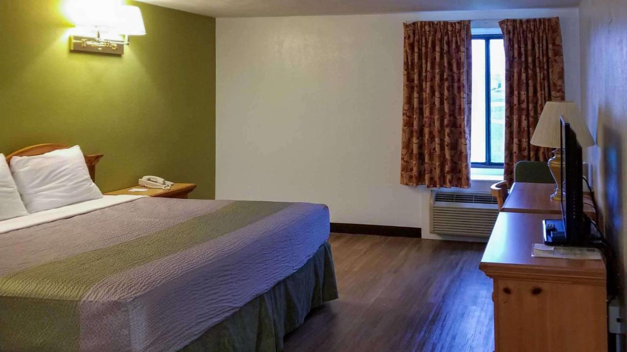 Motel 6-Oriskany, NY Bagian luar foto